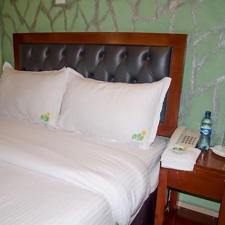 Ash White Hotel ไนโรบี ภายนอก รูปภาพ