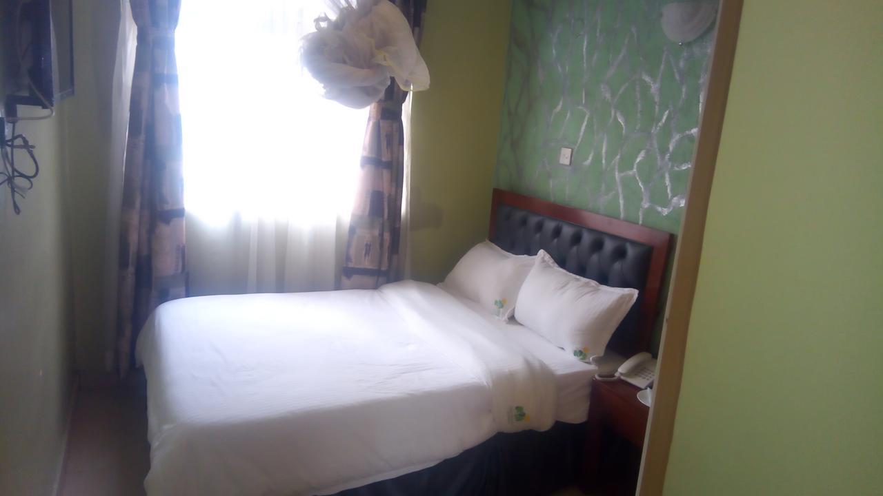 Ash White Hotel ไนโรบี ภายนอก รูปภาพ