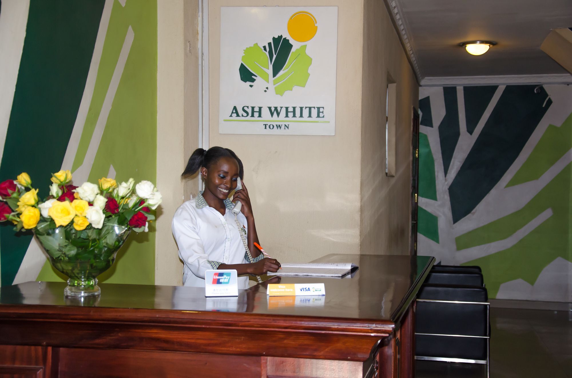 Ash White Hotel ไนโรบี ภายนอก รูปภาพ